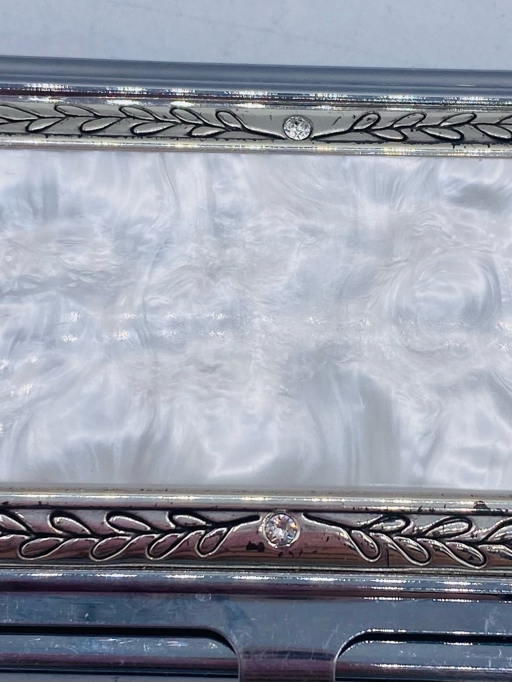 Brighton Tapestry Card Case Mother Of Pearl Etched Silver Plated Tiny Crystals - Picture 2 of 11